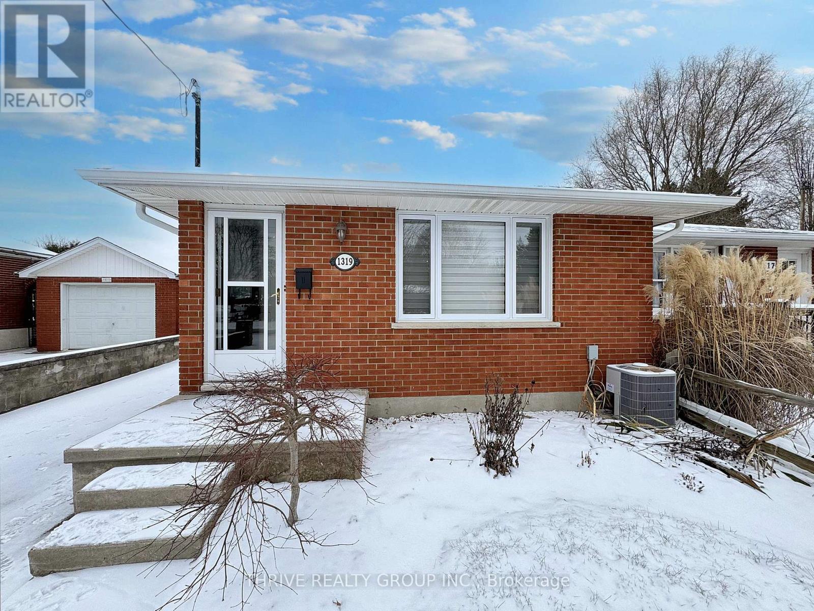 1319 SPRINGBANK AVENUE, London South, Ontario
