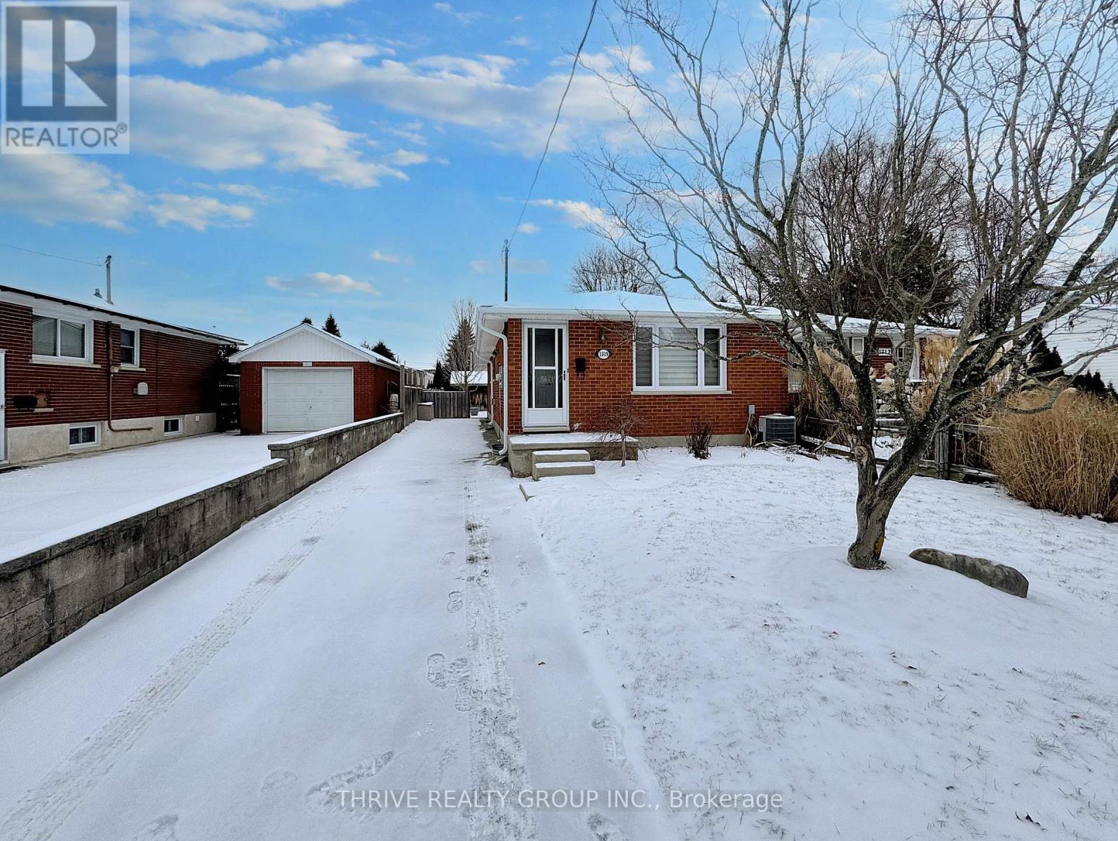 1319 Springbank Avenue, London South, Ontario  N6K 1Z9 - Photo 3 - X13103924