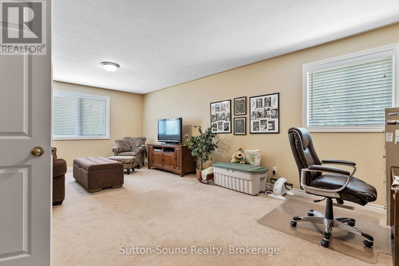 1215 Sunset Drive, South Bruce Peninsula, Ontario  N0H 1X0 - Photo 31 - X13103568