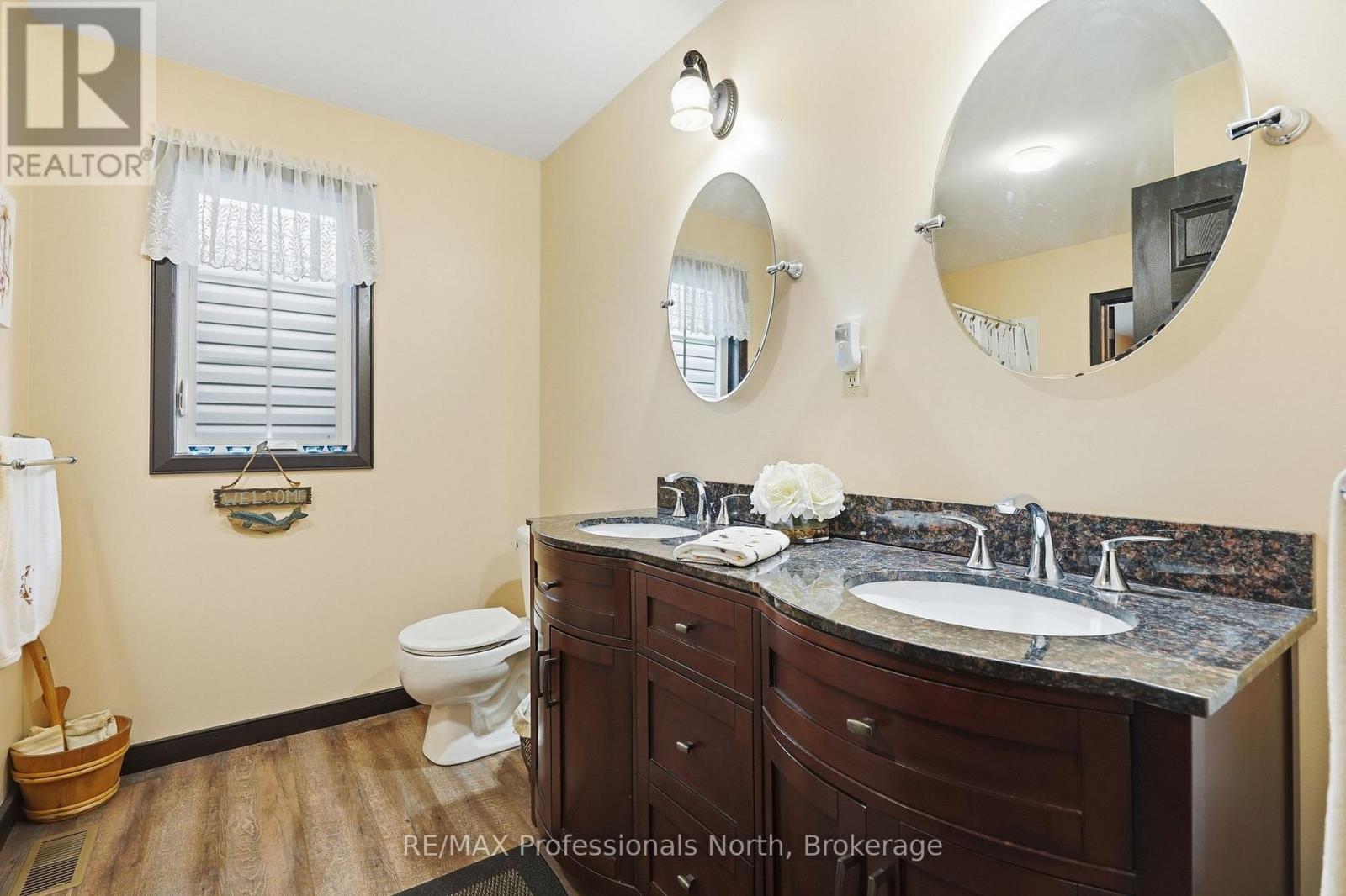 2253 Lone Pine Drive, Huntsville, Ontario  P0B 1L0 - Photo 14 - X13103630