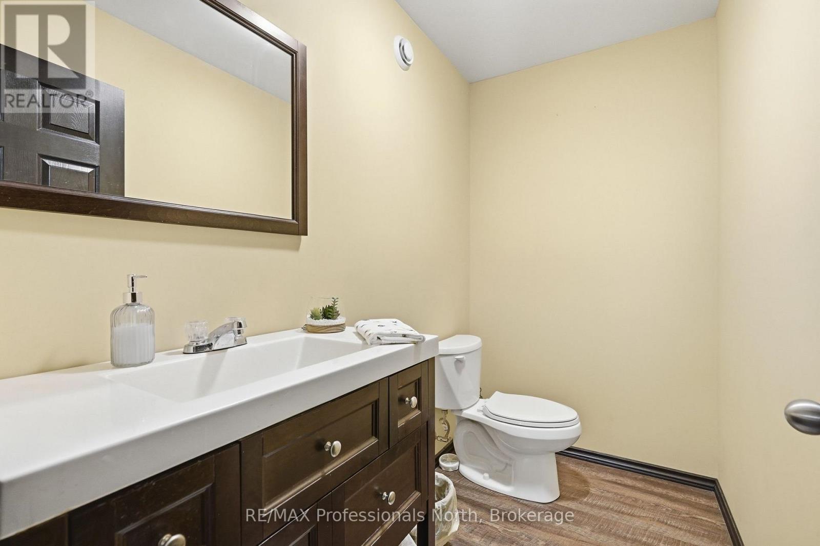 2253 Lone Pine Drive, Huntsville, Ontario  P0B 1L0 - Photo 21 - X13103630