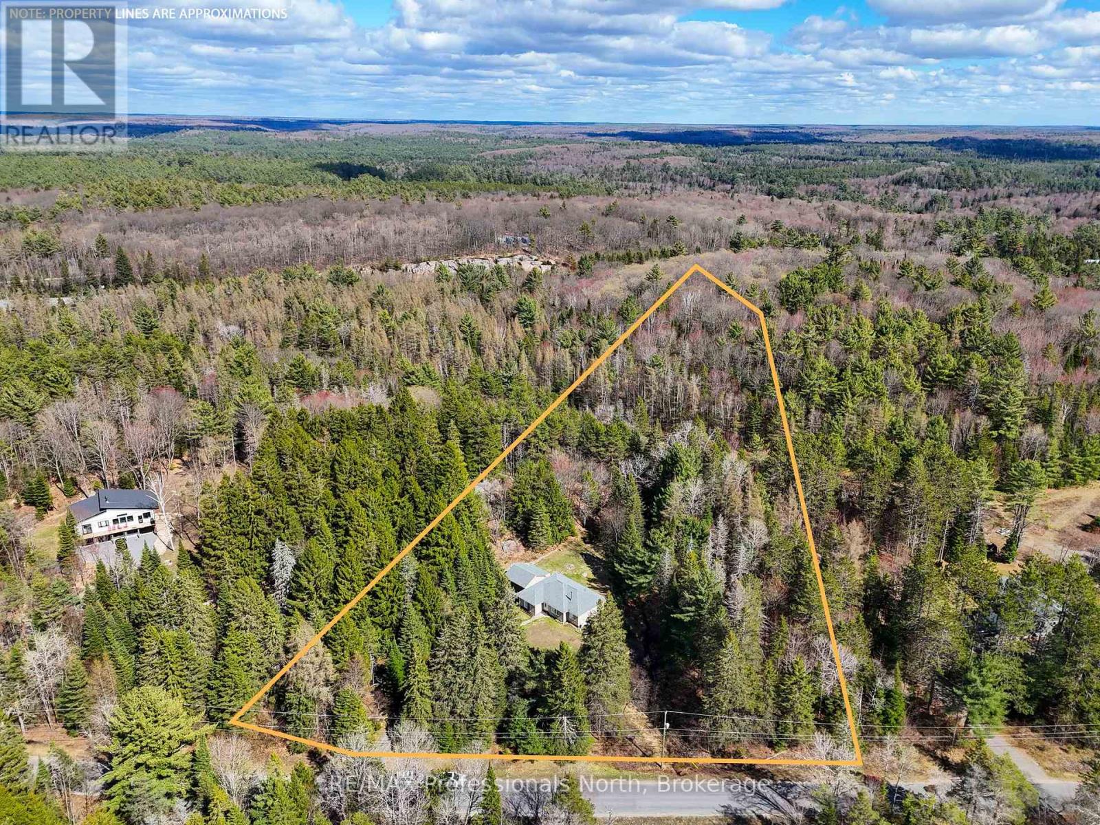 2253 Lone Pine Drive, Huntsville, Ontario  P0B 1L0 - Photo 3 - X13103630