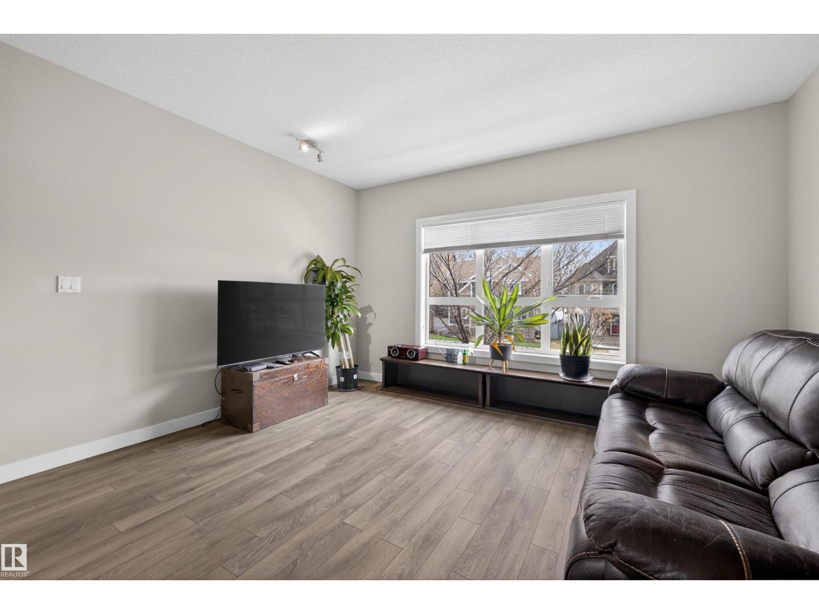 #8 2560 Pegasus Bv Nw, Edmonton, Alberta  T5E 6V4 - Photo 8 - E4486630