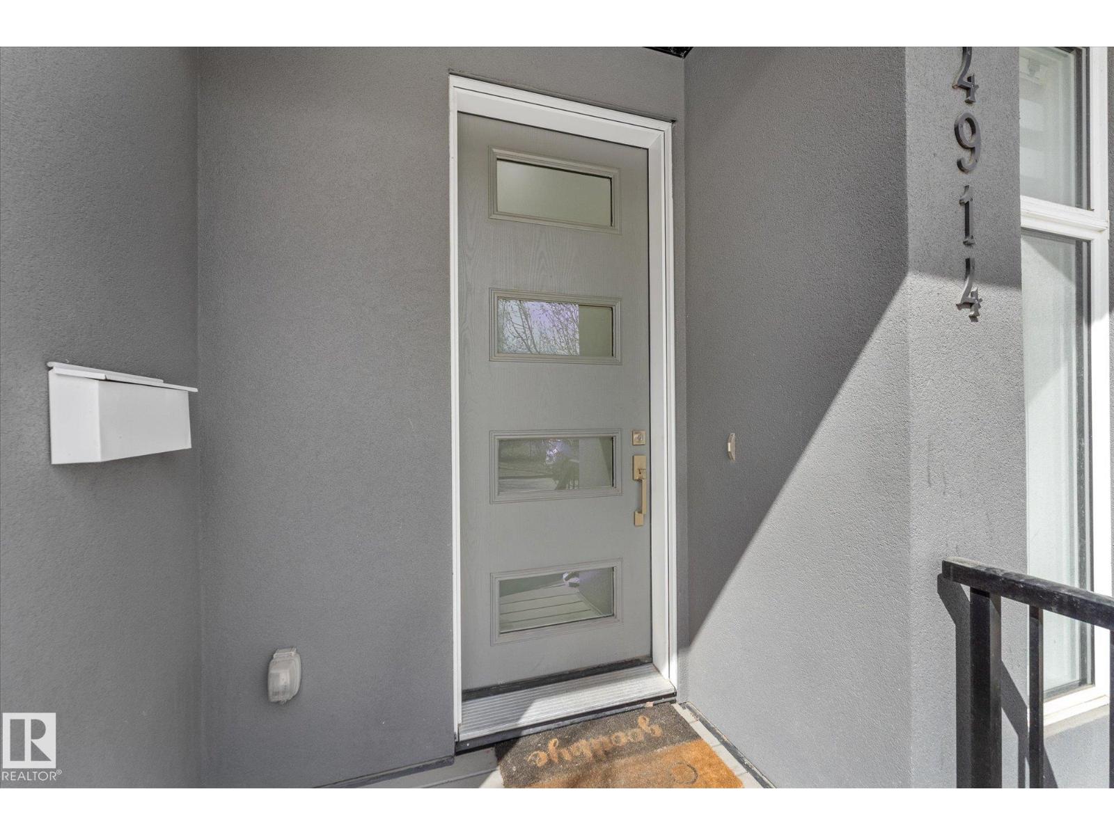 14914 108 Av Nw, Edmonton, Alberta  T5P 1L8 - Photo 3 - E4486635
