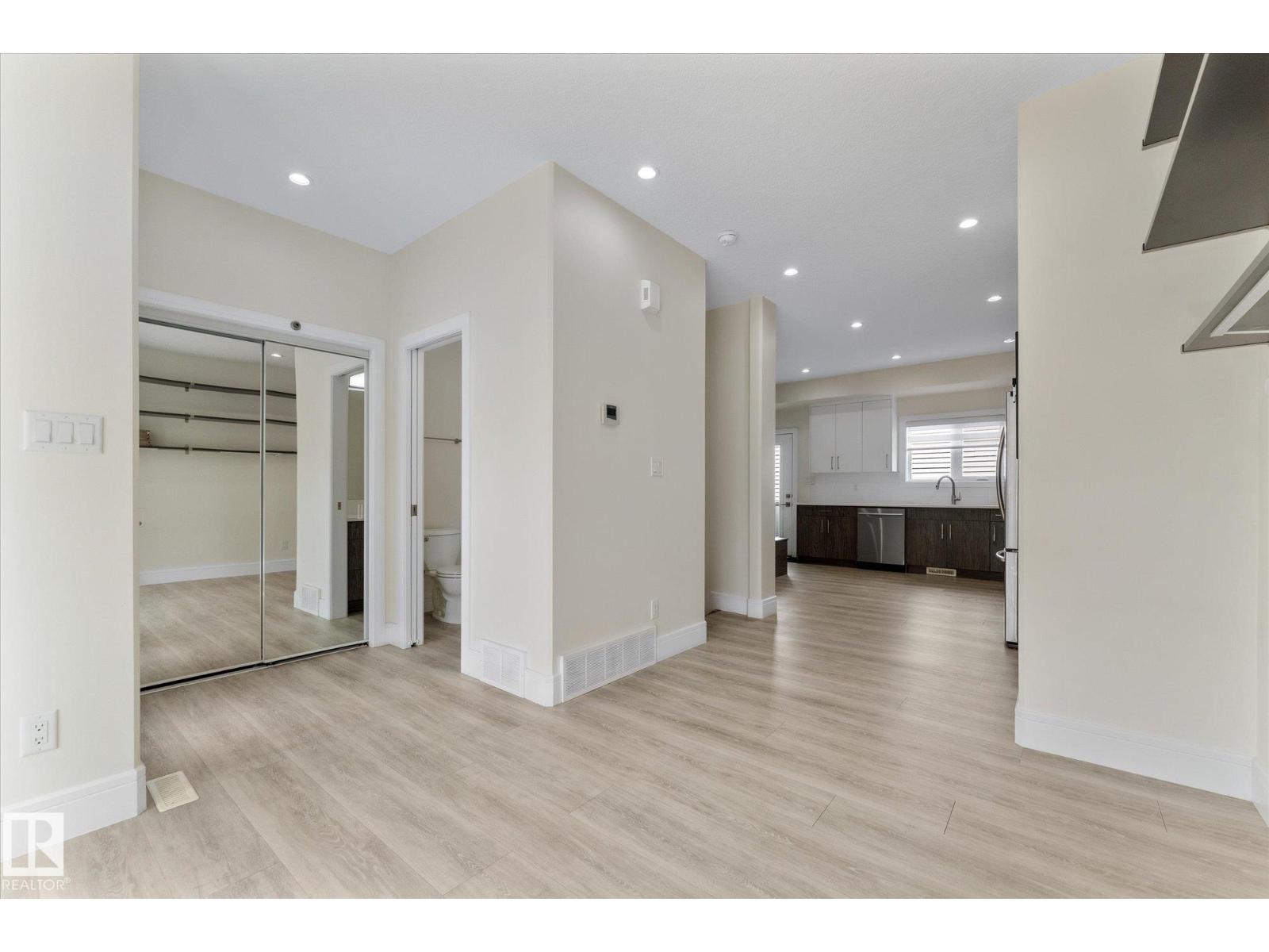 14914 108 Av Nw, Edmonton, Alberta  T5P 1L8 - Photo 5 - E4486635