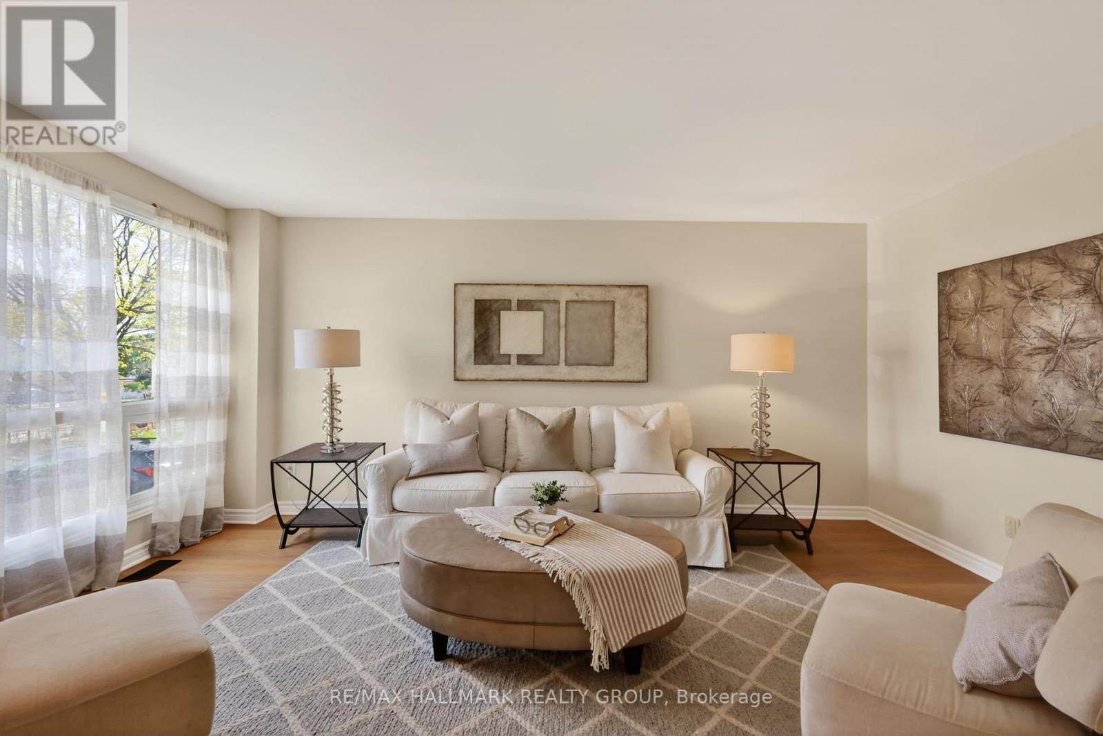 1458 Lassiter Terrace, Ottawa, Ontario  K1J 8N3 - Photo 4 - X13103742