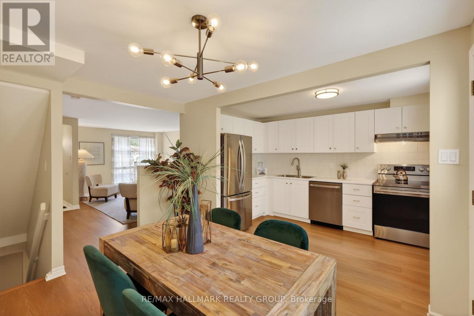 1458 Lassiter Terrace, Ottawa, Ontario  K1J 8N3 - Photo 6 - X13103742