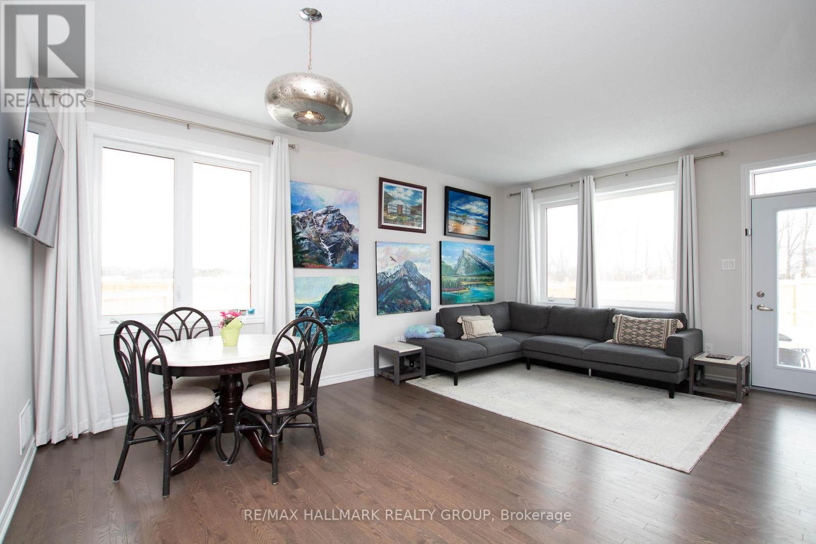 625 Crevier Walk, Ottawa, Ontario  K1W 0M5 - Photo 3 - X13103744