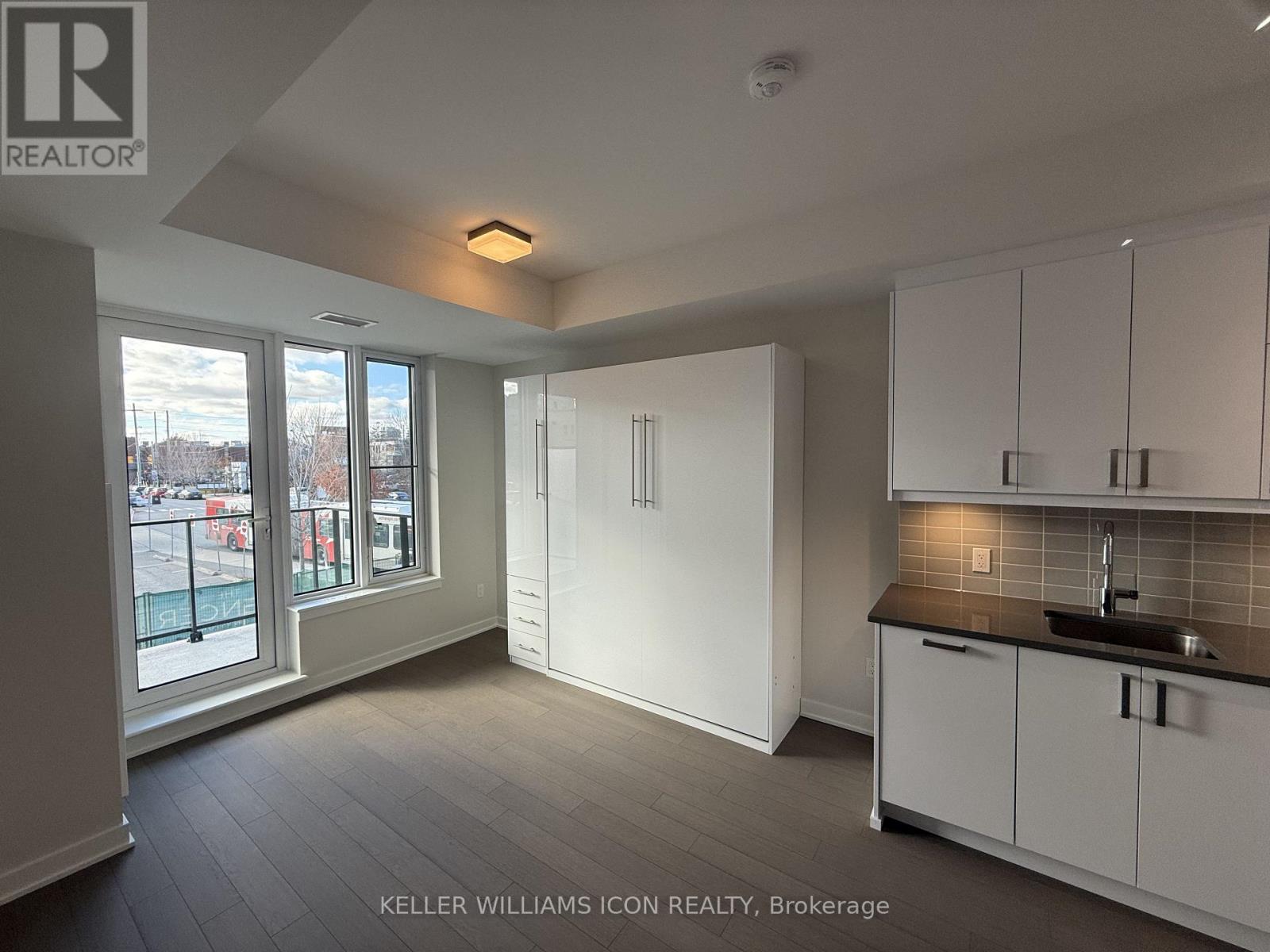 203 - 360 Deschatelets Avenue, Ottawa, Ontario  K1S 5Y1 - Photo 4 - X13103854