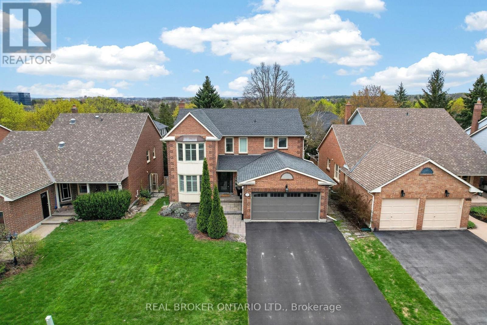 267 JOHN BOWSER CRESCENT, Newmarket, Ontario