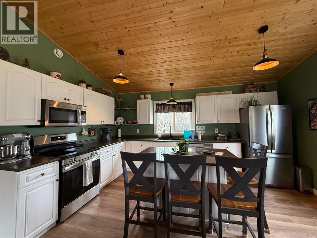 11, 160 Peace River Avenue, Joussard, Alberta  T0G 1J0 - Photo 8 - A2309034