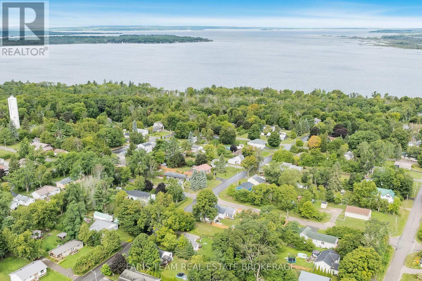 305 Ouida Street, Tay, Ontario  L0K 2C0 - Photo 12 - S13092040