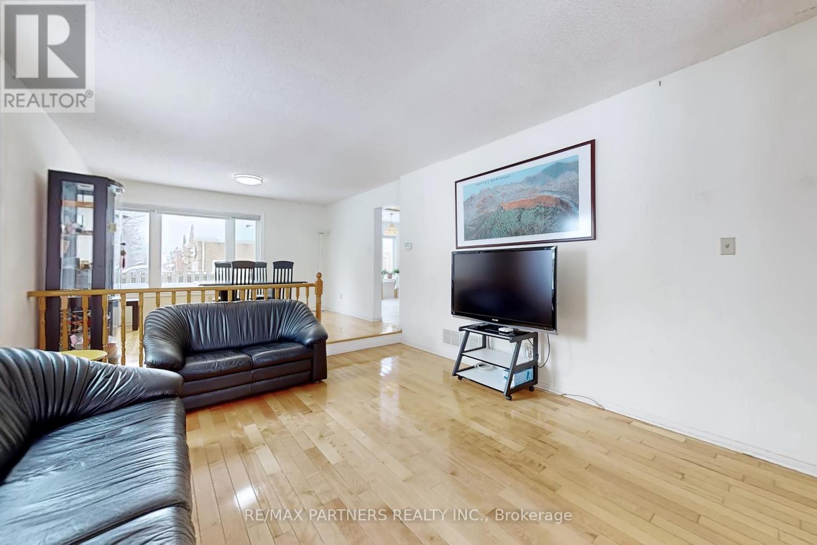 48 Coverdale Crescent, Toronto, Ontario  M1V 2S7 - Photo 15 - E12747050
