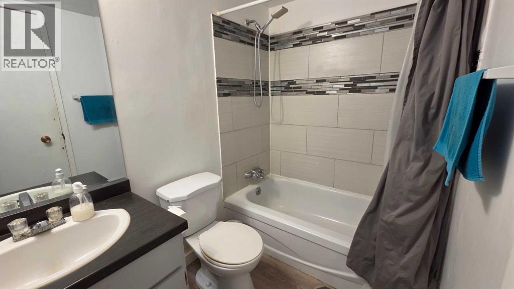 318, 10120 Brookpark Boulevard Sw, Calgary, Alberta  T2W 3G3 - Photo 5 - A2281973