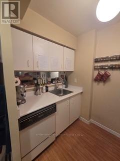 1917 - 44 St Joseph Street, Toronto, Ontario  M4Y 2W4 - Photo 3 - C13103594