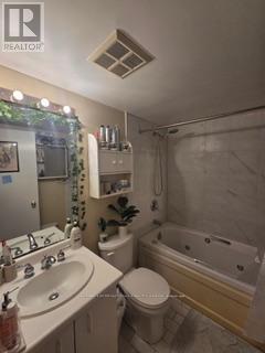 1917 - 44 St Joseph Street, Toronto, Ontario  M4Y 2W4 - Photo 9 - C13103594