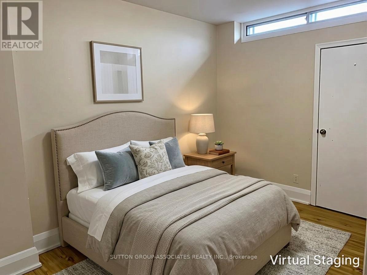 651 St Clair Avenue W, Toronto, Ontario  M6C 1A7 - Photo 11 - C13103672