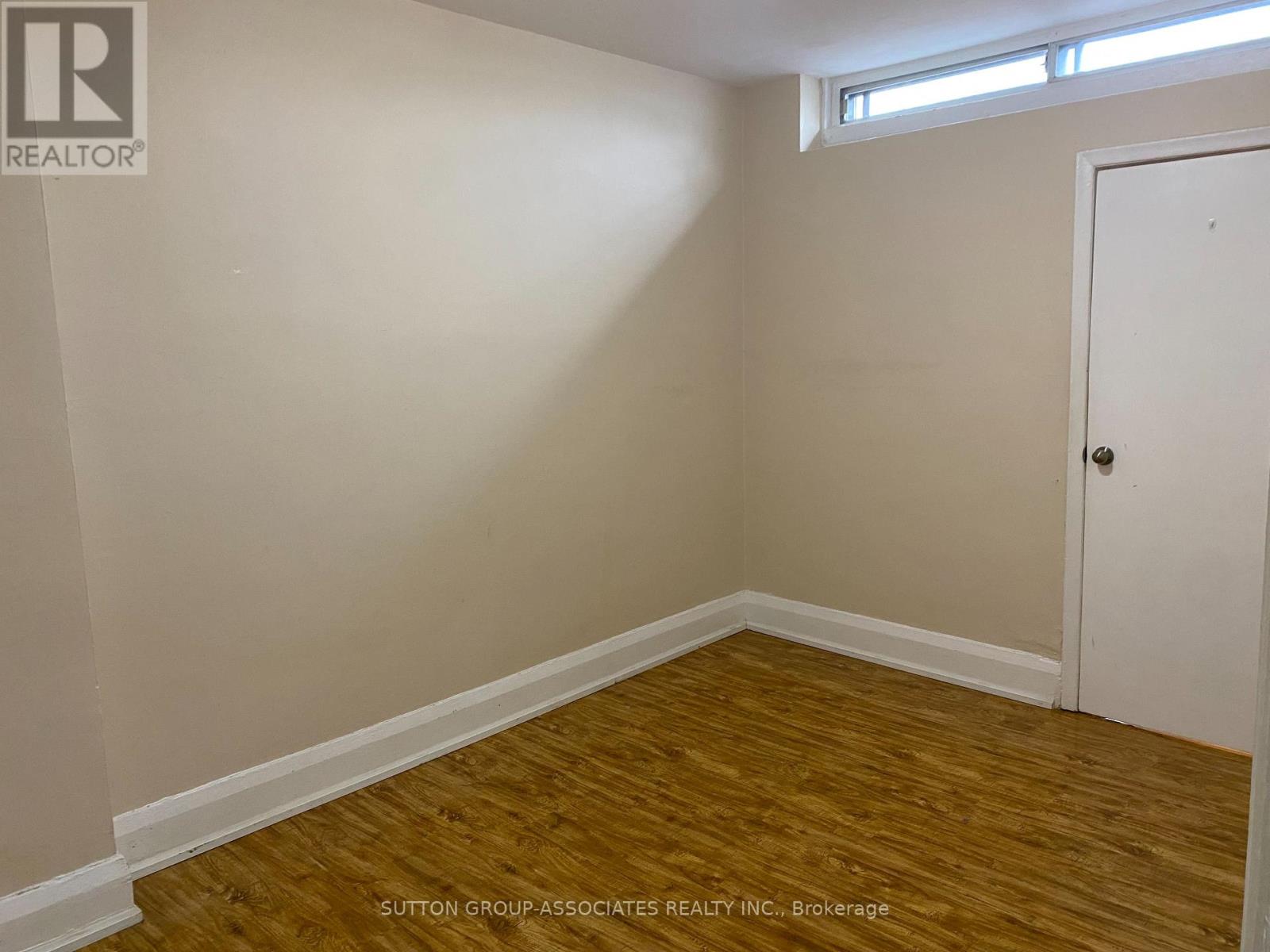 651 St Clair Avenue W, Toronto, Ontario  M6C 1A7 - Photo 12 - C13103672