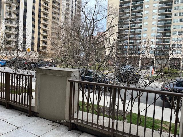 Th2 - 310 Tweedsmuir Avenue, Toronto, Ontario  M5P 2Y2 - Photo 5 - C13103788