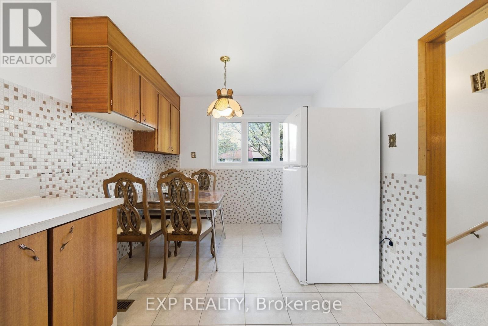 23 Pynford Crescent, Toronto, Ontario  M3A 1W7 - Photo 11 - C13103802