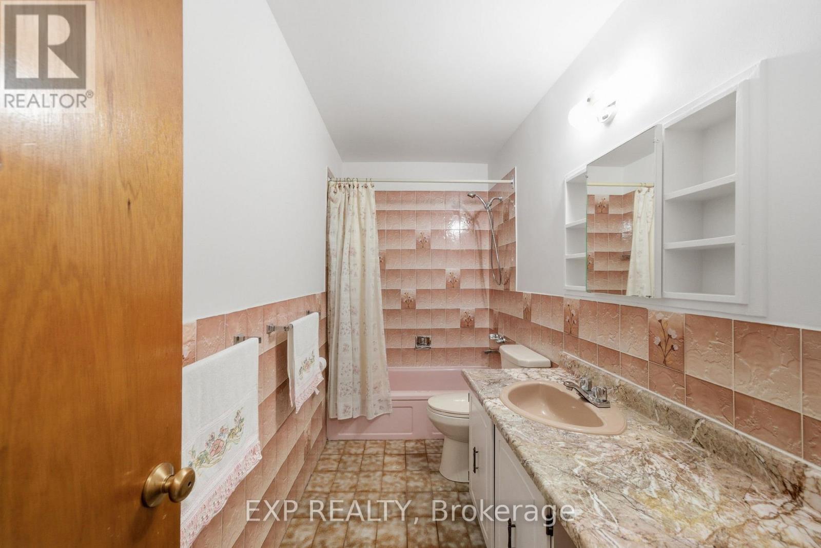 23 Pynford Crescent, Toronto, Ontario  M3A 1W7 - Photo 17 - C13103802