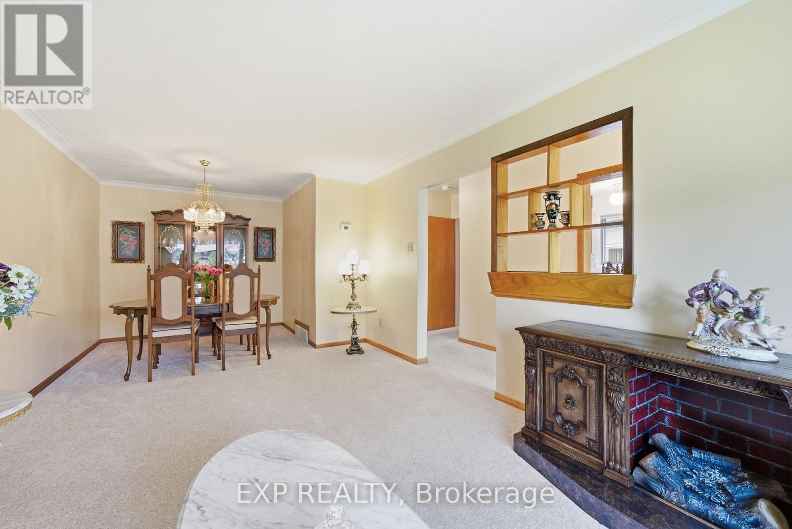 23 Pynford Crescent, Toronto, Ontario  M3A 1W7 - Photo 6 - C13103802
