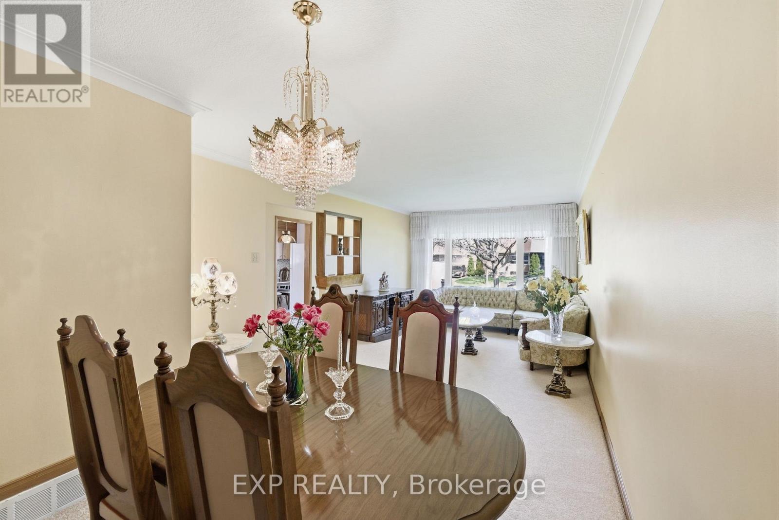 23 Pynford Crescent, Toronto, Ontario  M3A 1W7 - Photo 8 - C13103802