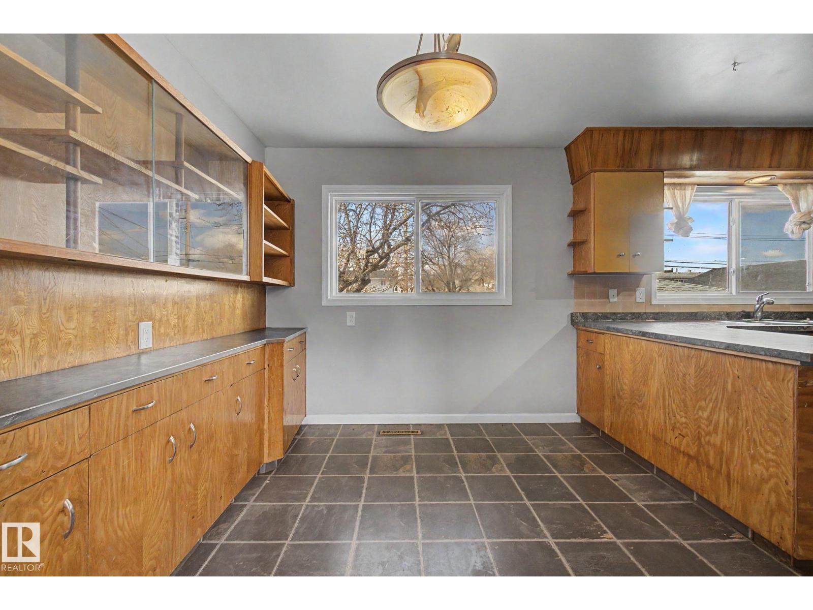 6048 105b St Nw, Edmonton, Alberta  T6H 2S5 - Photo 9 - E4486638