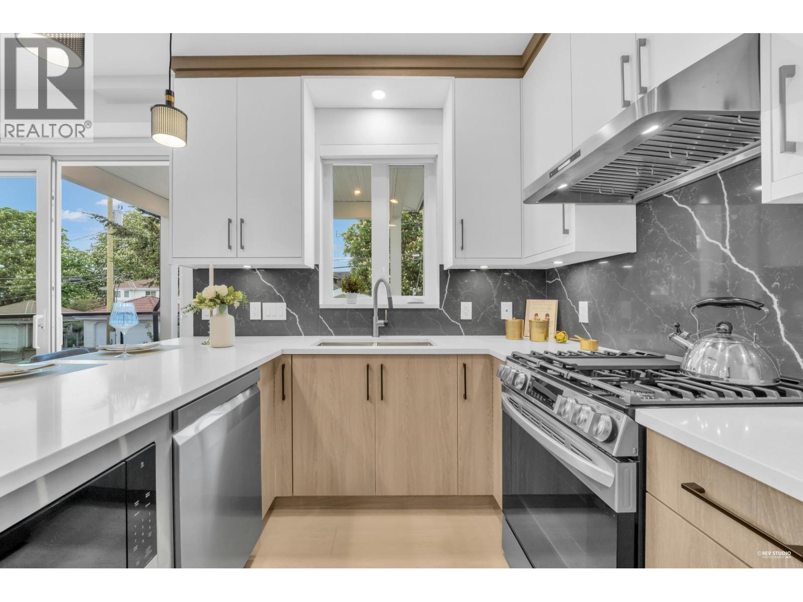 2617 Mcgill Street, Vancouver, British Columbia  V5K 1H2 - Photo 7 - R3121083