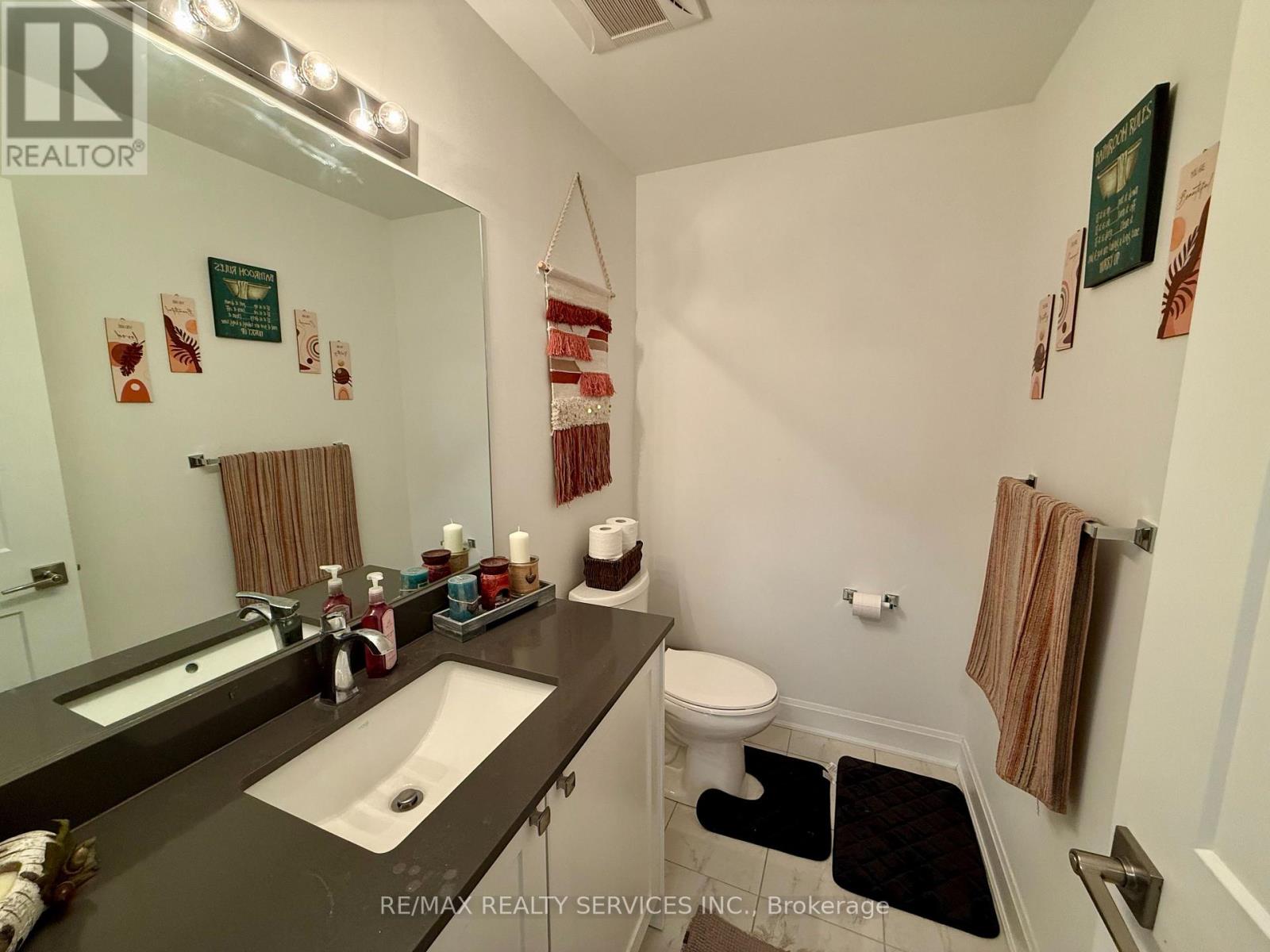229 - 50 Lakebreeze Drive, Clarington, Ontario  L1B 1N4 - Photo 16 - E13061042