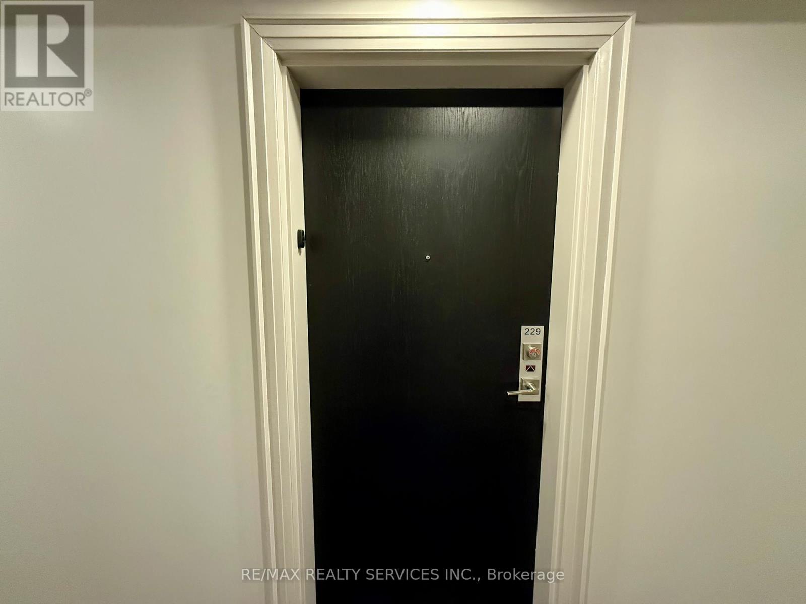229 - 50 Lakebreeze Drive, Clarington, Ontario  L1B 1N4 - Photo 6 - E13061042