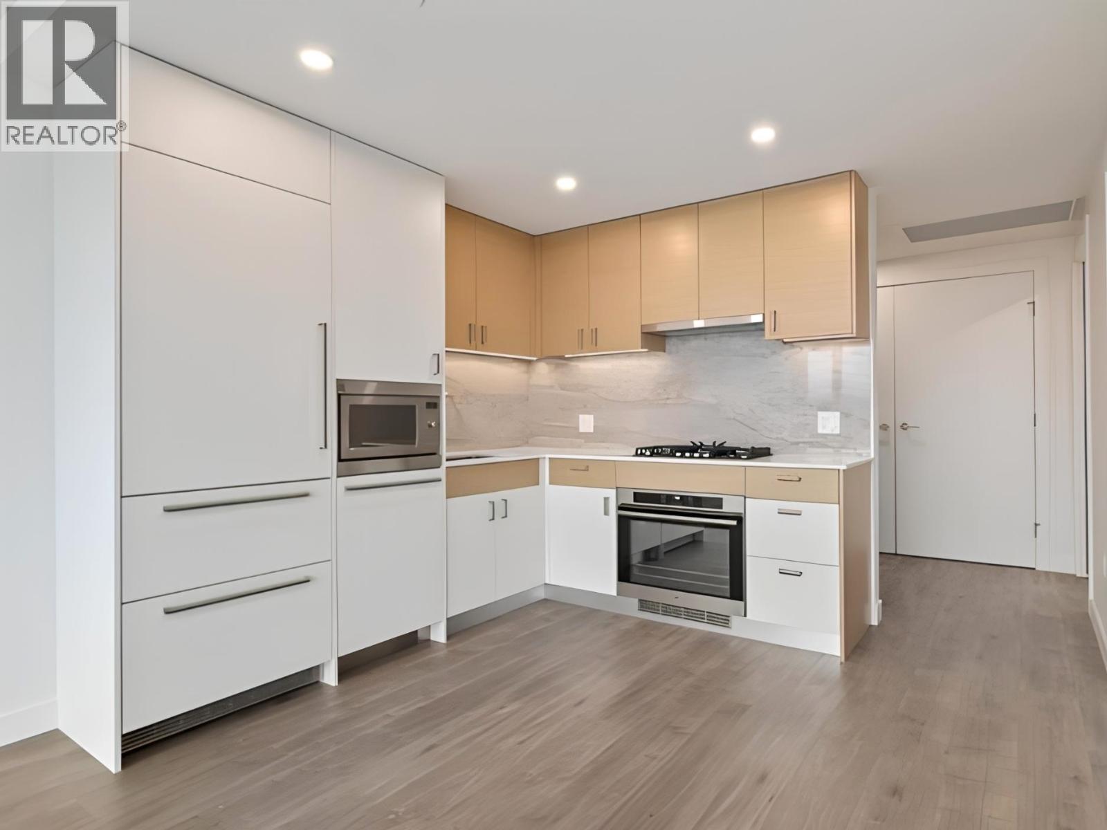 1001 200 Klahanie Court, West Vancouver, British Columbia  V7P 1R9 - Photo 2 - R3120938