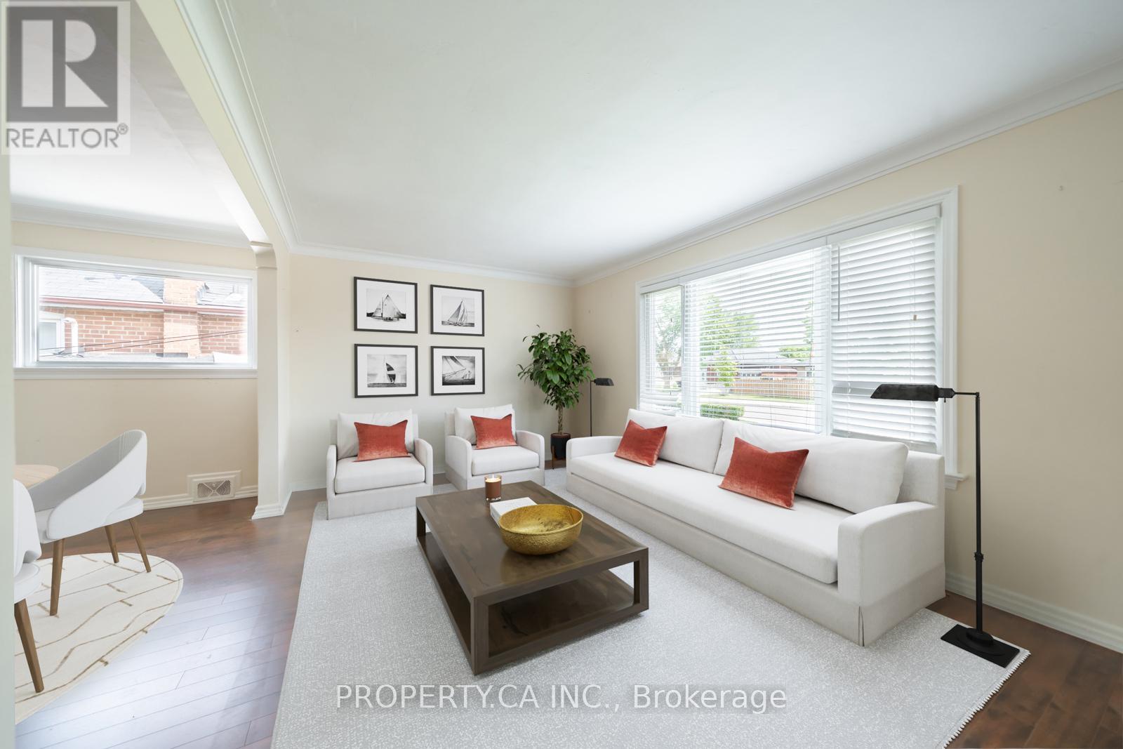 1592 Pharmacy Avenue, Toronto, Ontario  M1R 2K7 - Photo 3 - E13103756