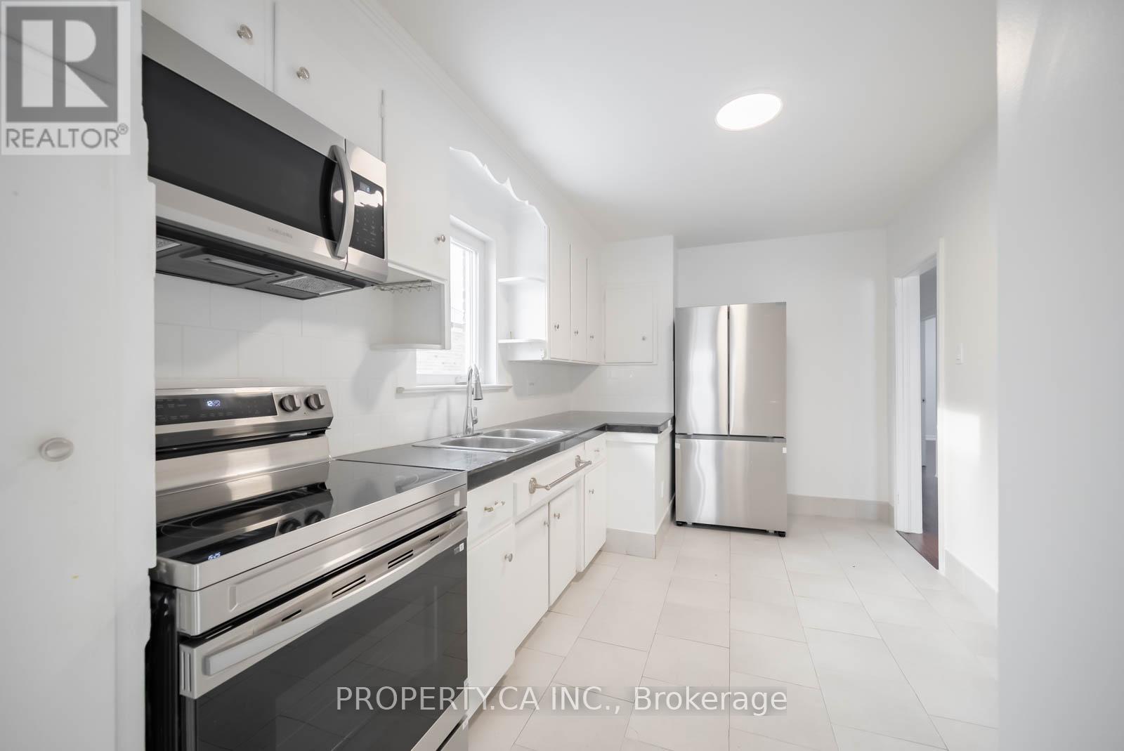1592 Pharmacy Avenue, Toronto, Ontario  M1R 2K7 - Photo 5 - E13103756