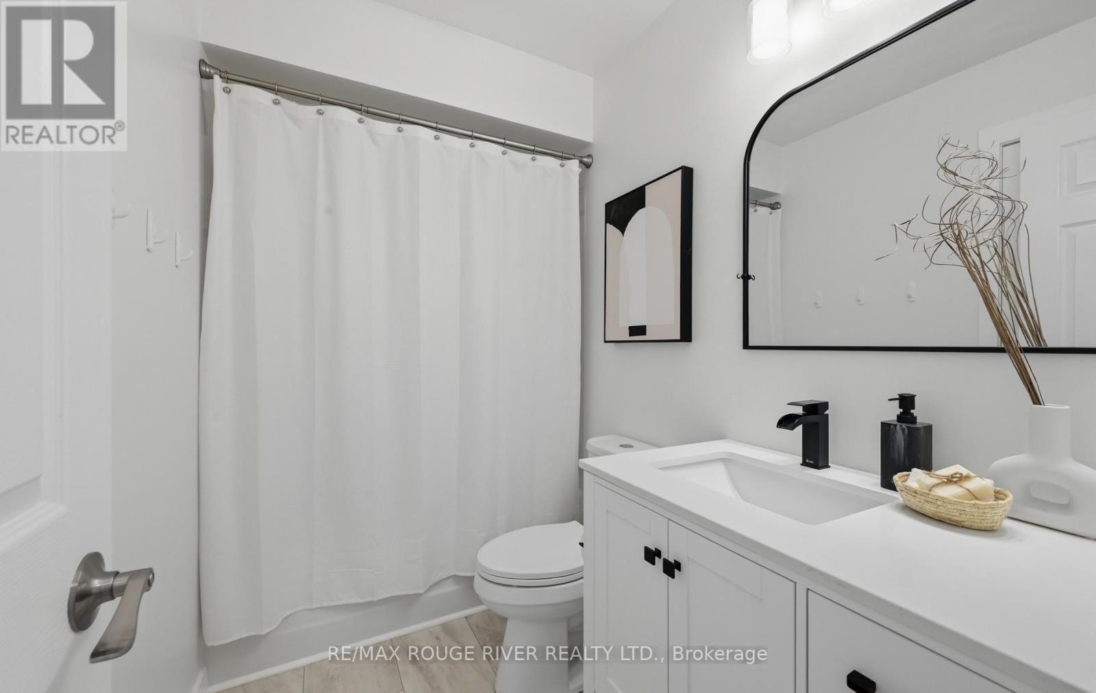 5 Somerscales Drive, Clarington, Ontario  L1C 5B6 - Photo 23 - E13103868