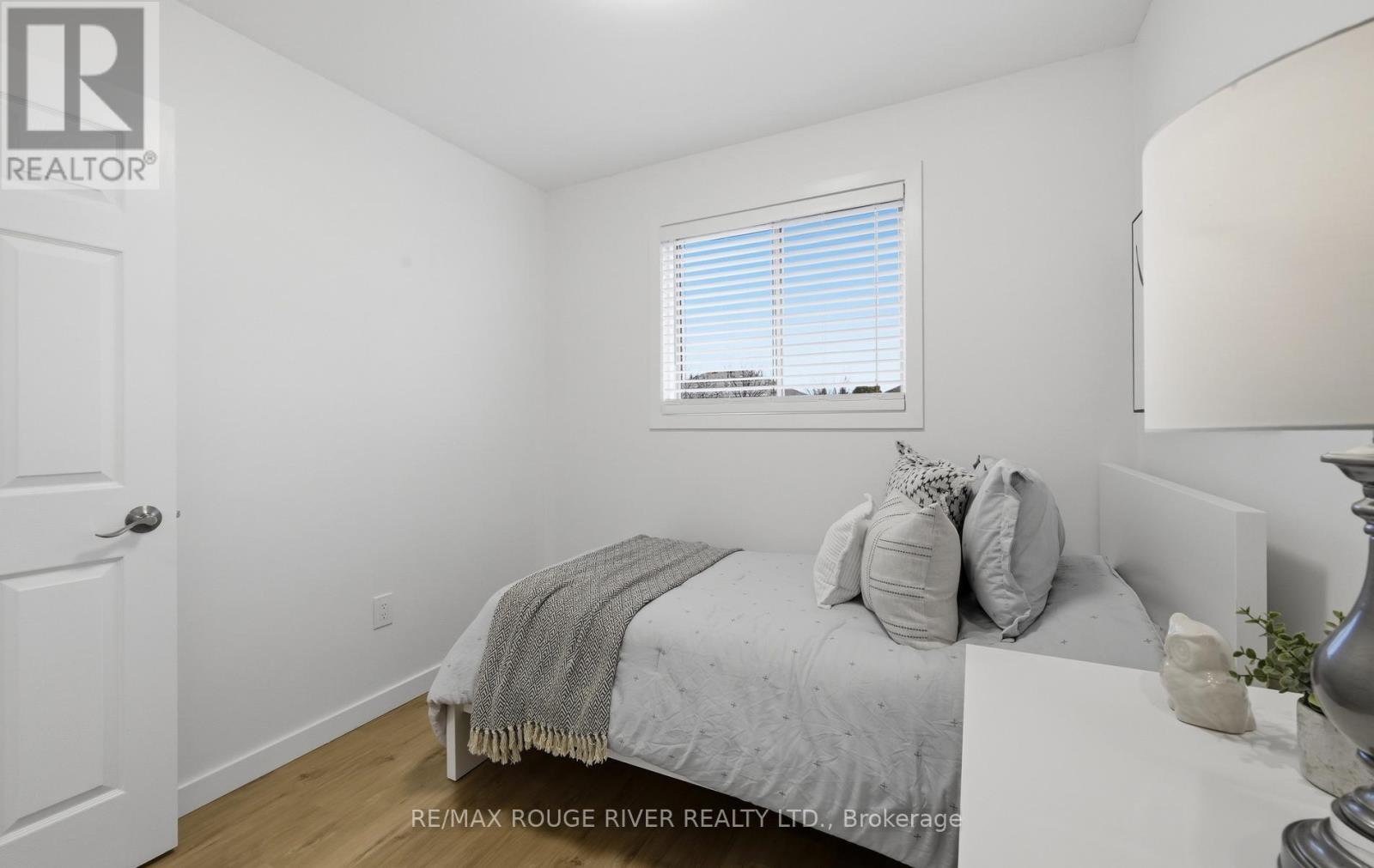 5 Somerscales Drive, Clarington, Ontario  L1C 5B6 - Photo 28 - E13103868