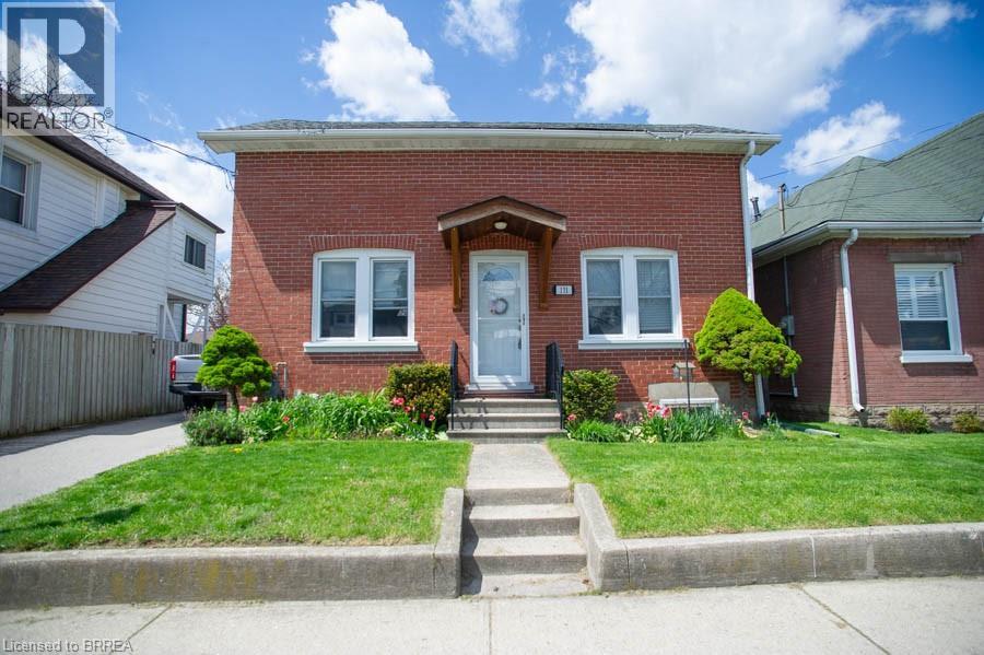 131 SUPERIOR Street, brantford, Ontario