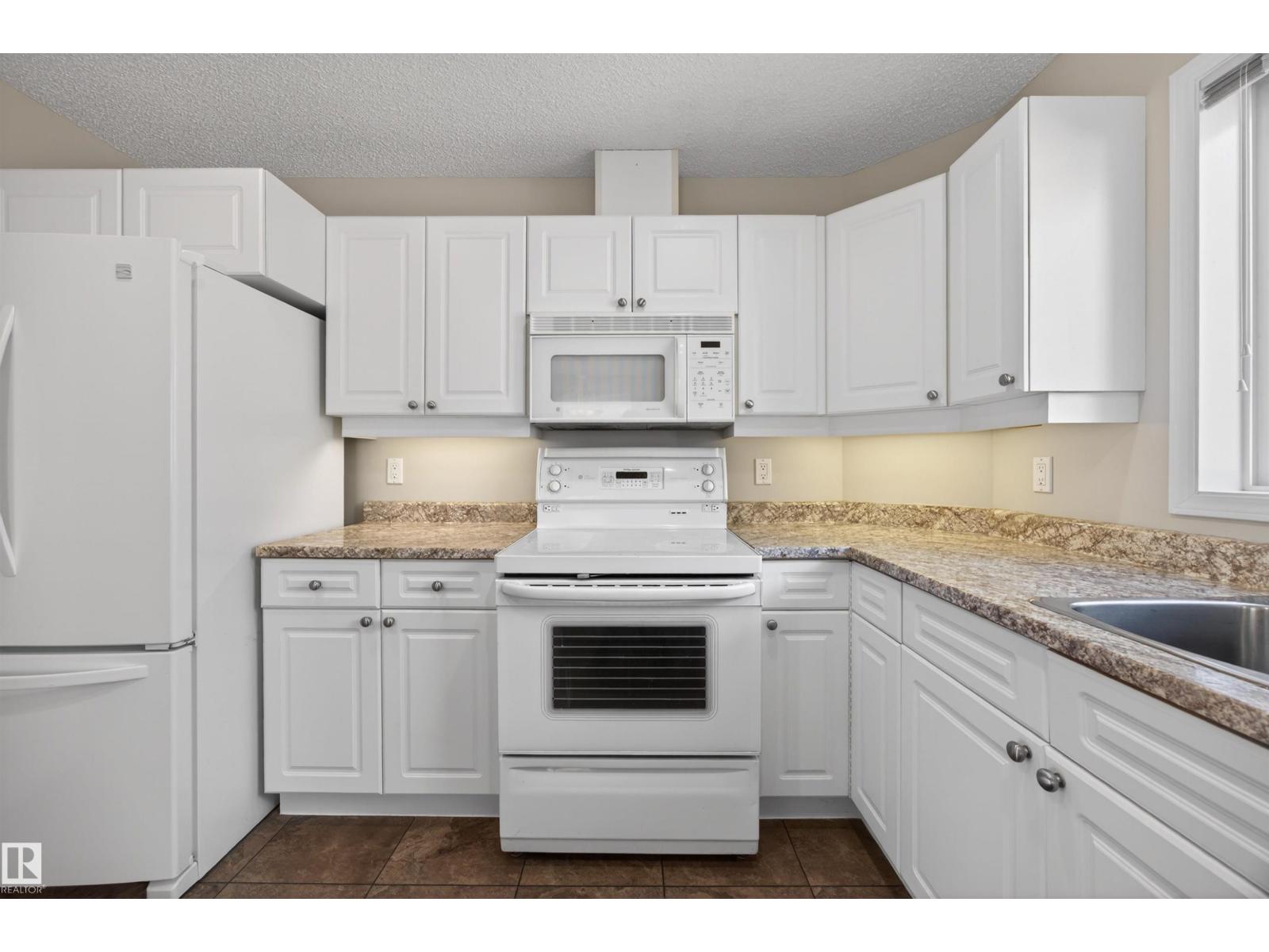 #27 9935 167 St Nw Nw, Edmonton, Alberta  T5P 4Y6 - Photo 6 - E4486640