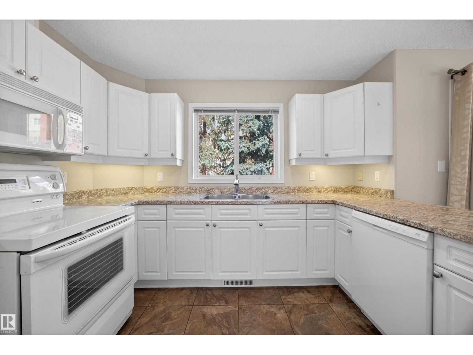#27 9935 167 St Nw Nw, Edmonton, Alberta  T5P 4Y6 - Photo 5 - E4486640