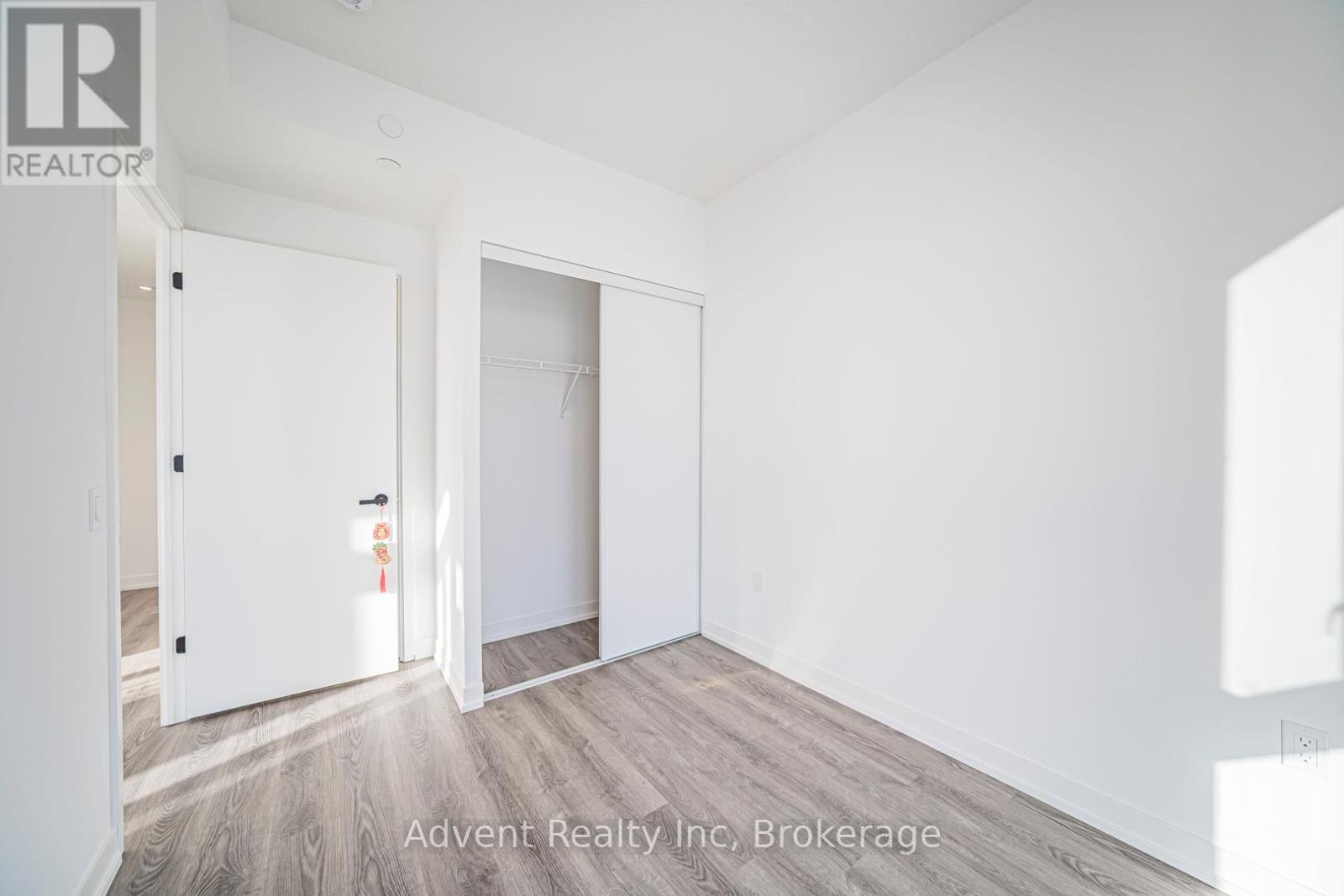 5512 - 8 Interchange Way, Vaughan, Ontario  L4K 0R2 - Photo 15 - N13103724