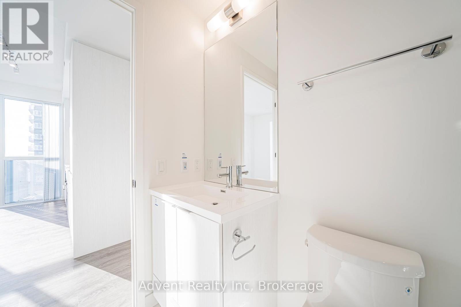 5512 - 8 Interchange Way, Vaughan, Ontario  L4K 0R2 - Photo 18 - N13103724