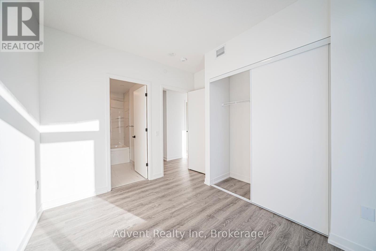 5512 - 8 Interchange Way, Vaughan, Ontario  L4K 0R2 - Photo 24 - N13103724