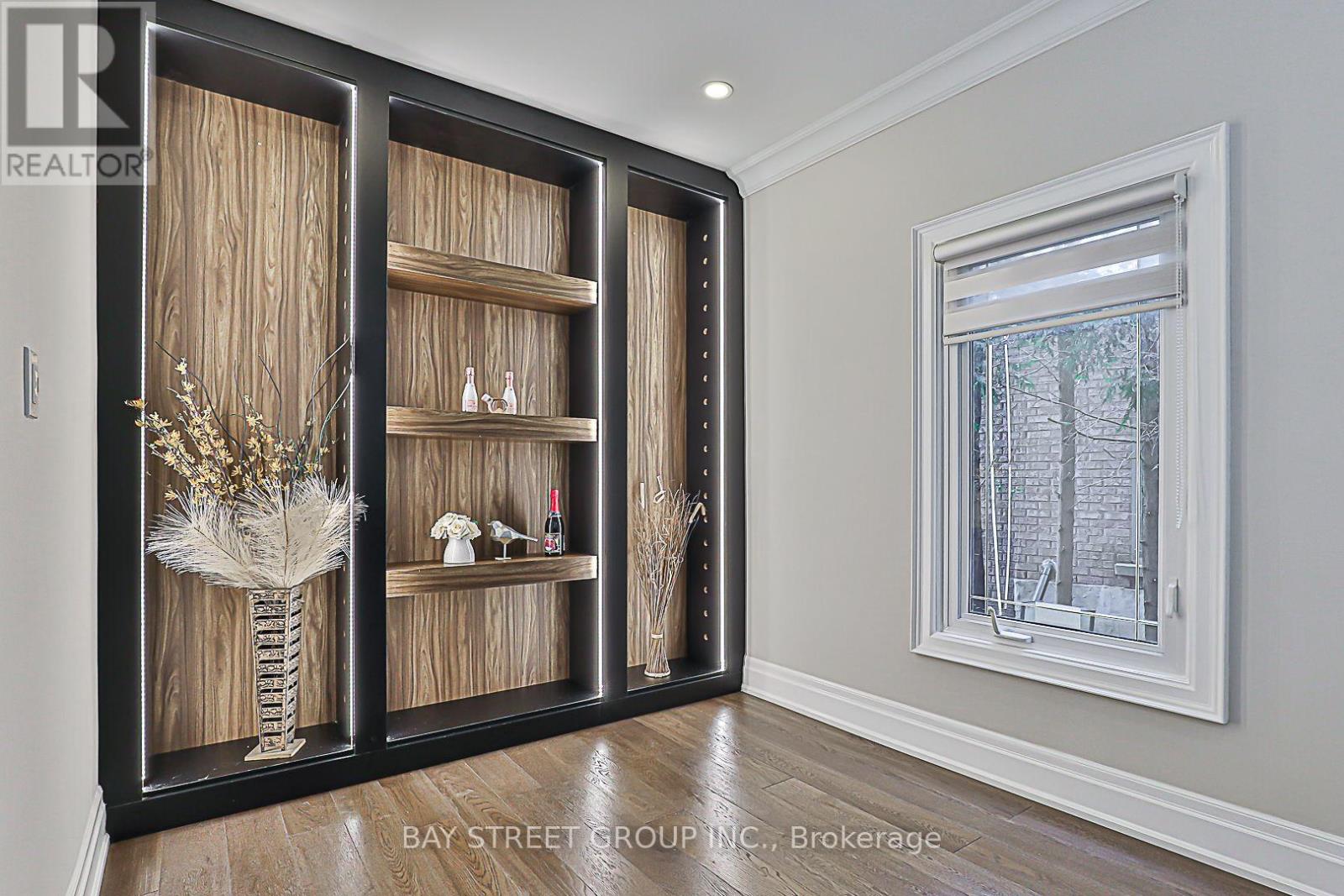 11 Gatcombe Circle, Richmond Hill, Ontario  L4C 9P4 - Photo 14 - N13103894