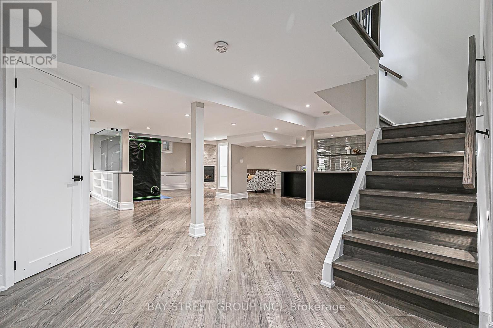 11 Gatcombe Circle, Richmond Hill, Ontario  L4C 9P4 - Photo 40 - N13103894