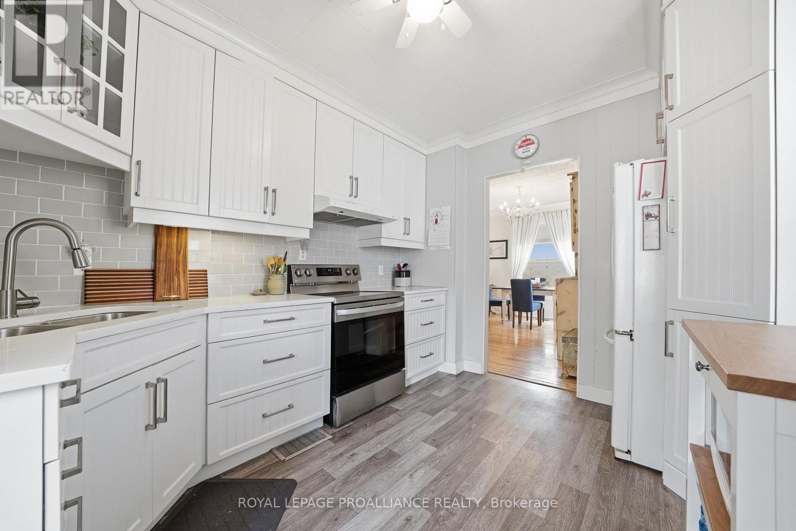 154 St Lawrence Street W, Madoc, Ontario  K0K 2K0 - Photo 14 - X13078734