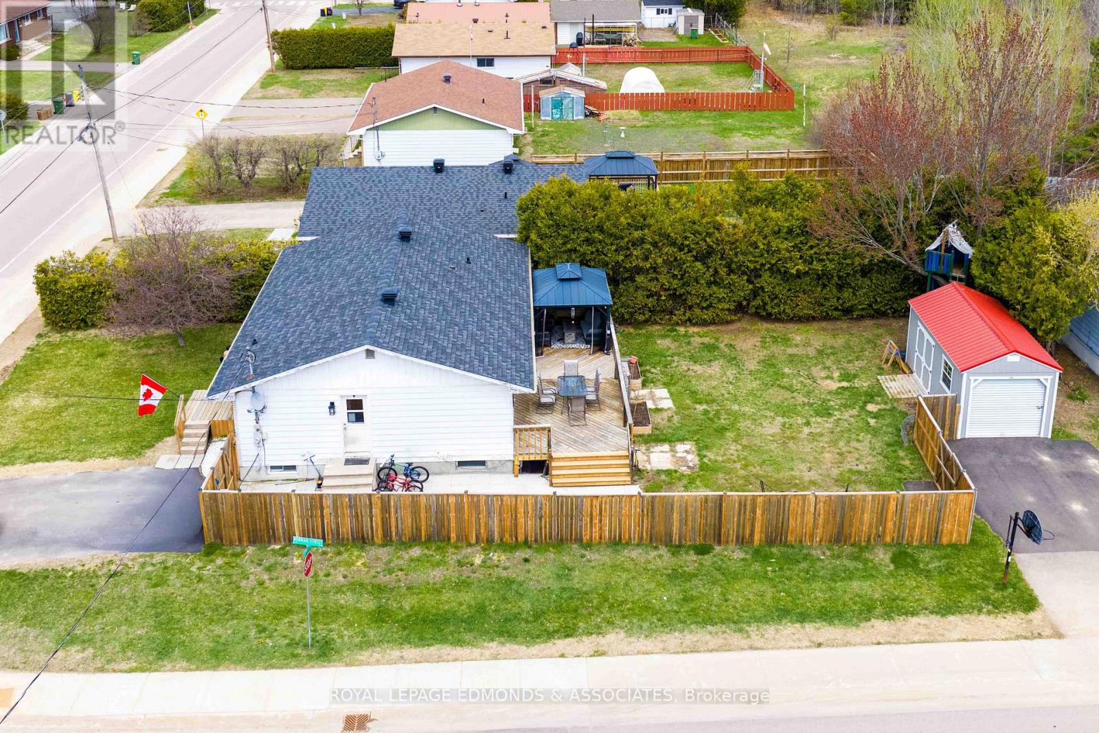 22 John Street, Petawawa, Ontario  K8H 1S4 - Photo 39 - X12987178