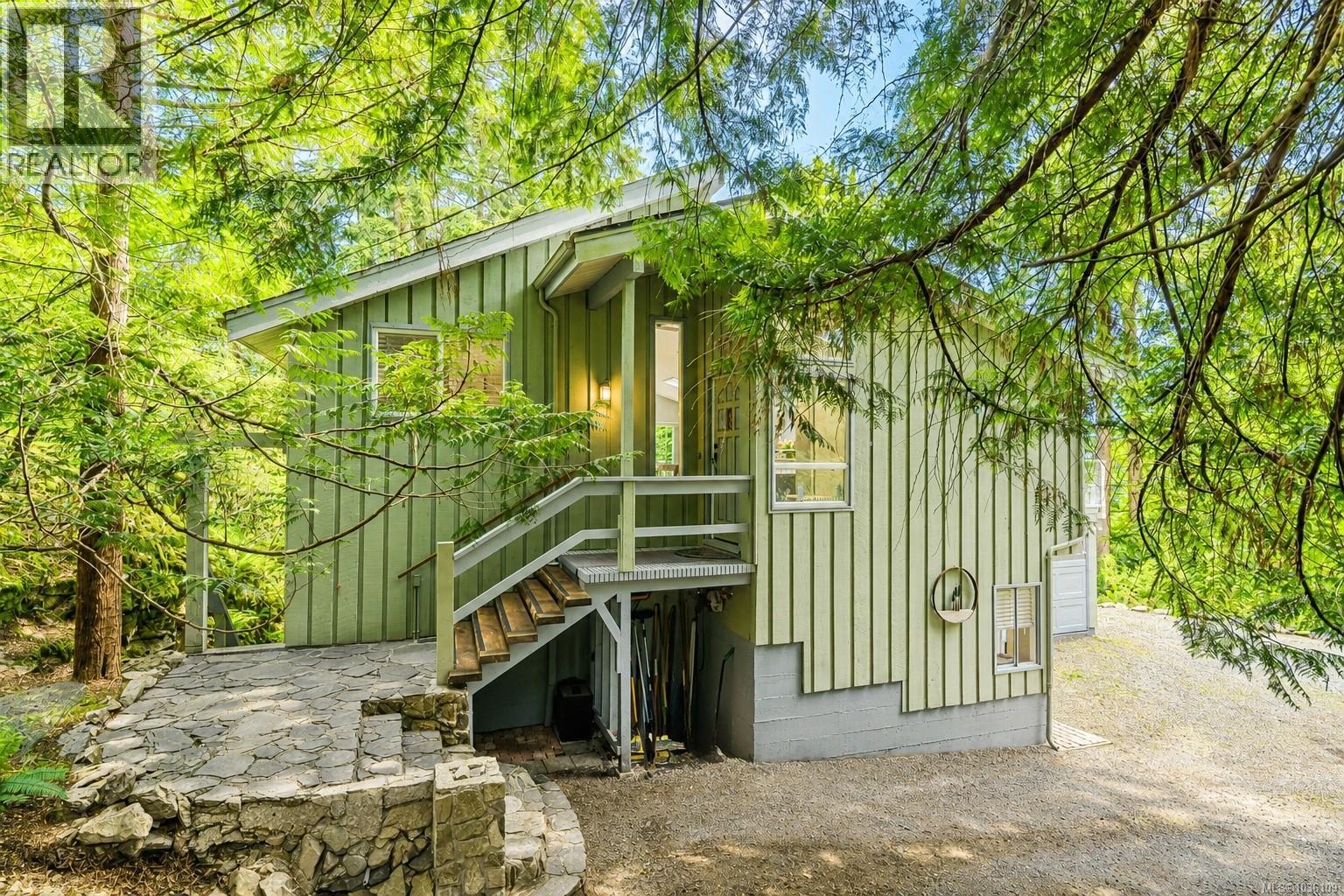7136 Willis Point Rd, Central Saanich, British Columbia  V9E 2A1 - Photo 34 - 1036109