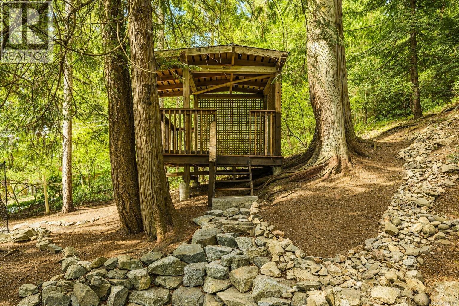 7136 Willis Point Rd, Central Saanich, British Columbia  V9E 2A1 - Photo 37 - 1036109