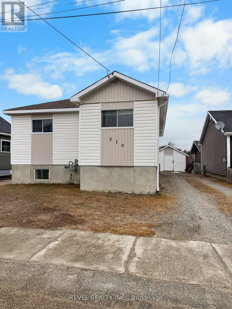 216 Bannerman Avenue, Timmins, Ontario  P4N 2Y9 - Photo 1 - T13104054