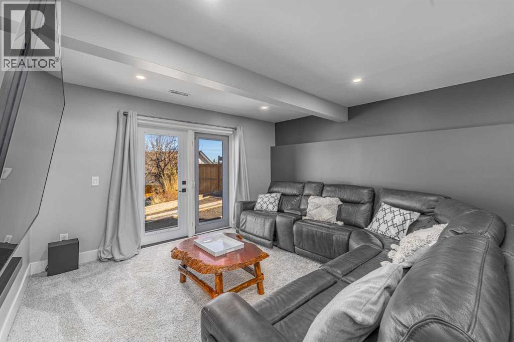 8 Sheep River Hill, Okotoks, Alberta  T1S 1X2 - Photo 36 - A2309308